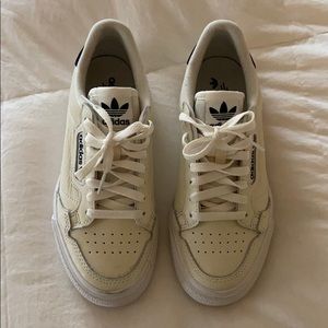 CONTINENTAL VULC SHOES
OFF WHITE / CORE BLACK